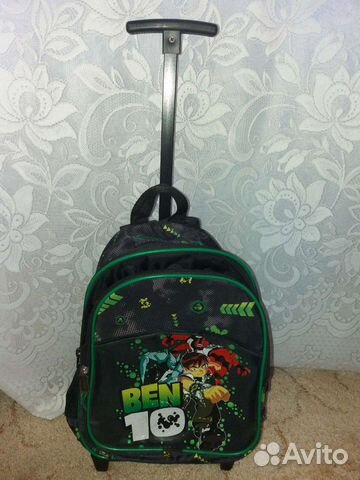 Рюкзак на колёсиках