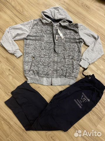 Спортивный костюм