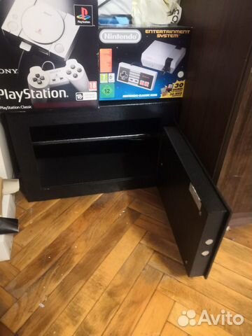 Сейф металлический