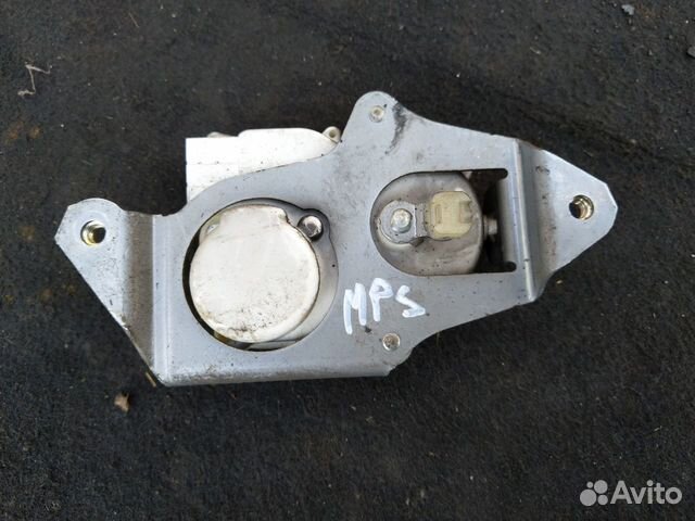 Активатор замка багажника Mitsubishi Pajero Sport