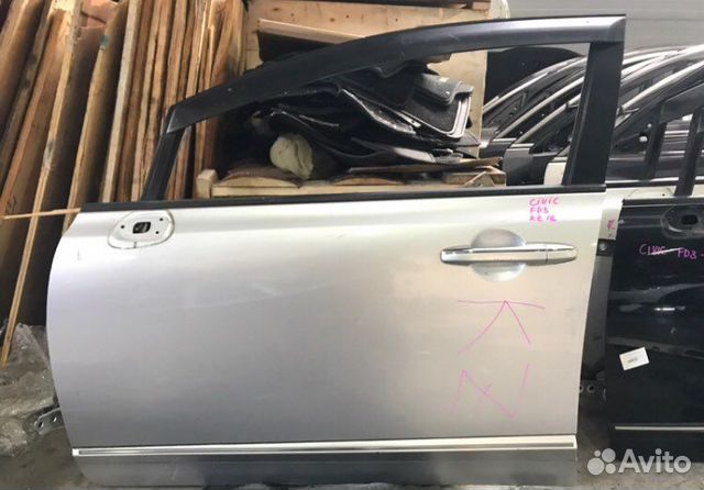 Дверь передняя левая Honda Civik 4d 4D 4Д