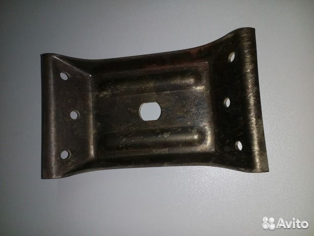 Уголок для ножки стола