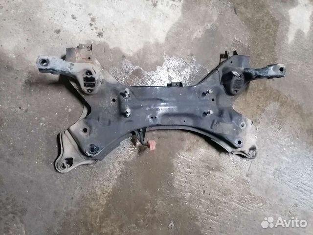 Подрамник Hyundai Sonata YF