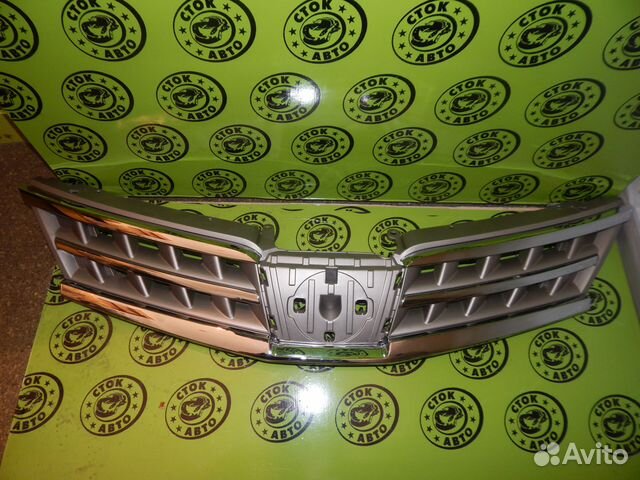 Решетка радиатора Nissan Tiida купить в Москве NISSAN 62310EM30A | Авито