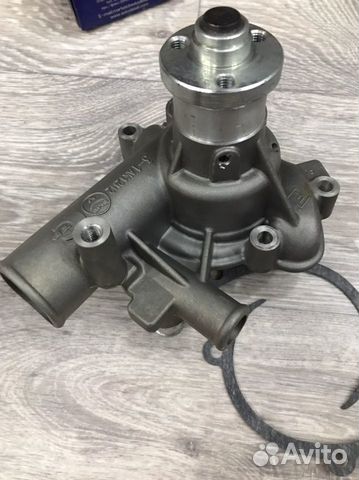 Водяной насос с прокладкой