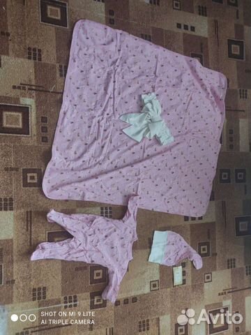 Летний комплект на выписку для девочки новый