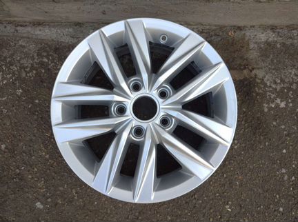 Диск литой R15 VAG 2K5601025L Caddy Golf