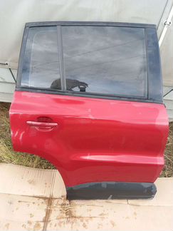 Дверь задния правая VW Tiguan