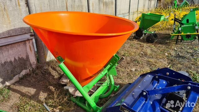 Разбрасыватель удобрений Strumyk РУМ 300, 2022