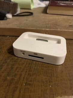 Док станция для зарядки iPhone 4/4s