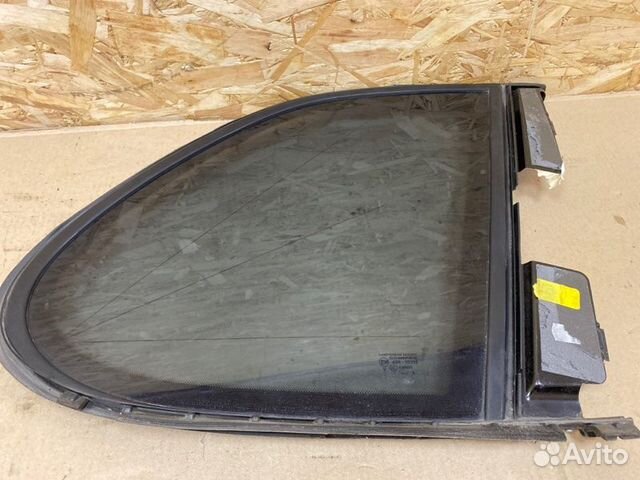 Стекло кузовное заднее правое Porsche Cayenne 957