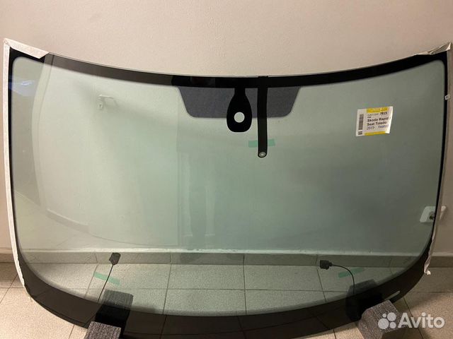 Лобовое стекло Skoda rapid