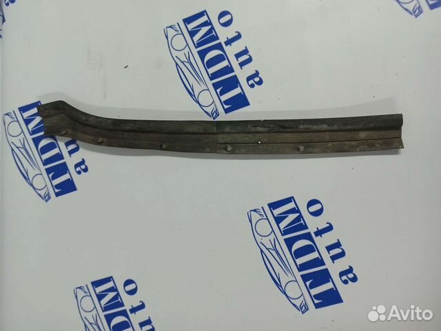 Резинка уплотнительная капота правая Ниссан 4 L32