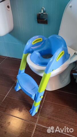 Сиденье на унитаз со ступенькой