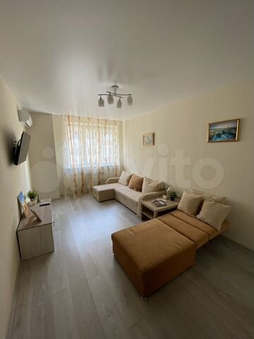 1-к. квартира, 40 м², 8/9 эт.