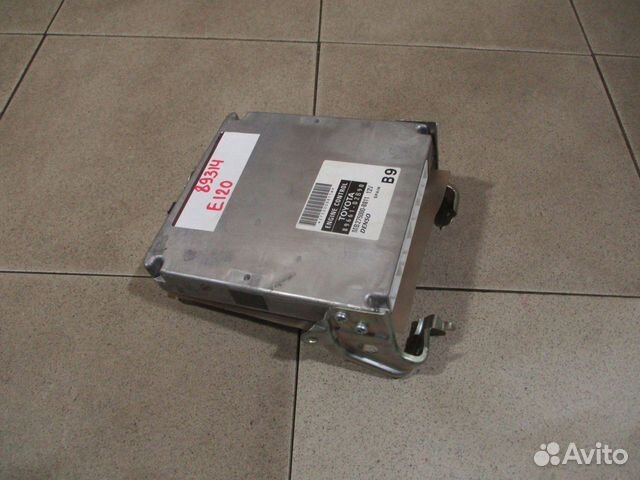 Блок управления двигателем Toyota Corolla (E120)