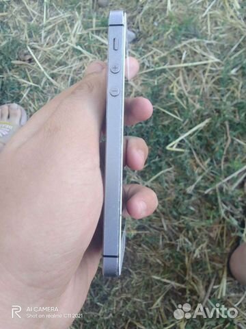 Телефон iPhone 5s