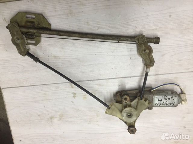 Стеклоподъемник задний правый Лада 2111