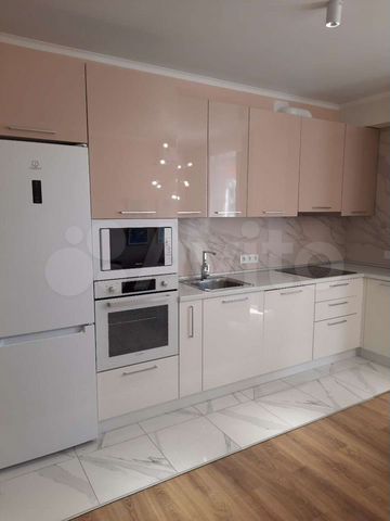 3-к. квартира, 90 м², 15/16 эт.