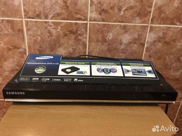 DVD и CD проигрыватель