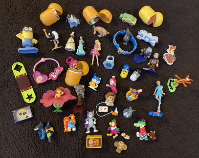 Киндер Чебурашка, Barbie, Hello Kitty, машинки др