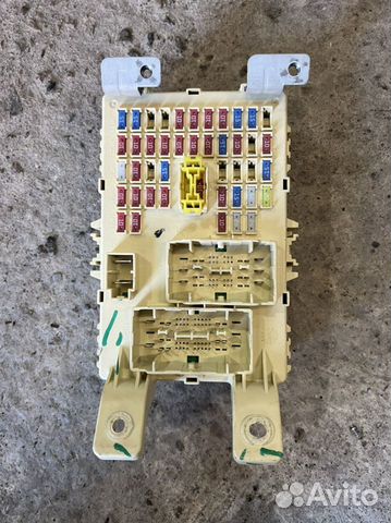 Блок предохранителей салонный KIA RIO (2011-2017)