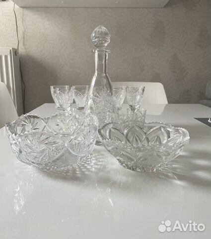 Хрустальные салатницы, графин, рюмки