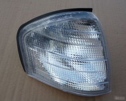 Габарит правый Mercedes-Benz W202