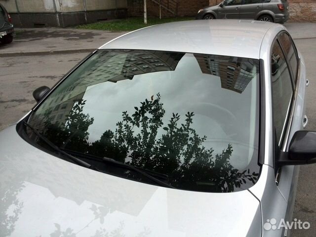 Лобовое стекло Фольцваген Джетта + установка