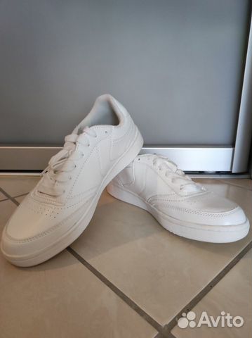 Кроссовки новые