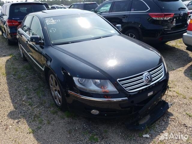 В разборе Volkswagen Phaeton 2004 год