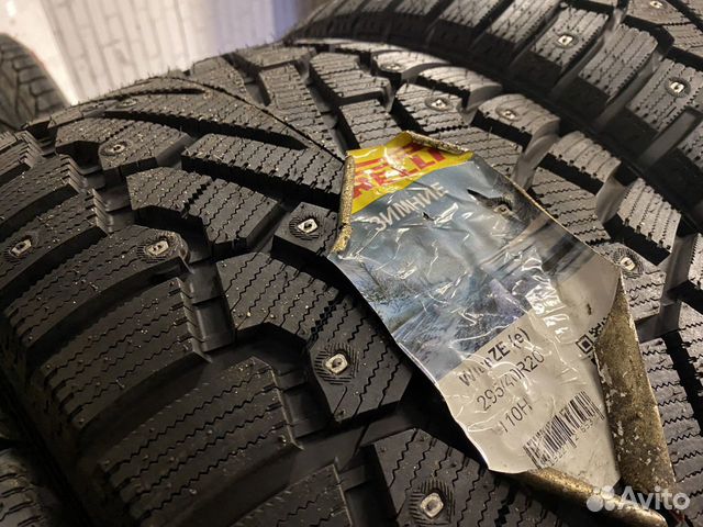 Pirelli Ice Zero 295/40 R20