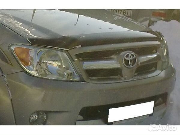 Дефлектор капота Toyota Hilux (2011-2015)