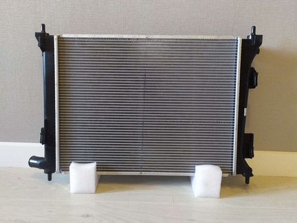 Радиатор охлаждения двигателя hyundai KIA
