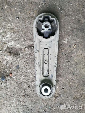 Задняя подушка двс Рено Логан 1 Ларгус