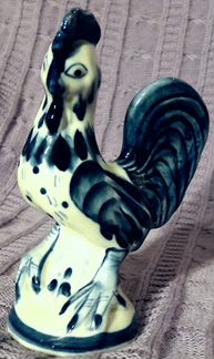 Статуэтка фарфоровая 