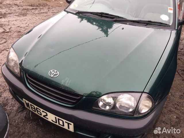 Разбор на запчасти Toyota Avensis 1