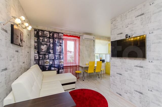 2-к. квартира, 55 м², 7/7 эт.