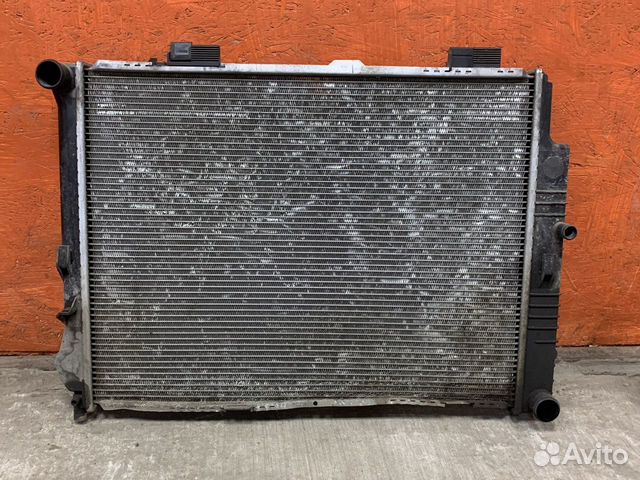 Радиатор охлаждения Mercedes Ом612 2.7 cdi