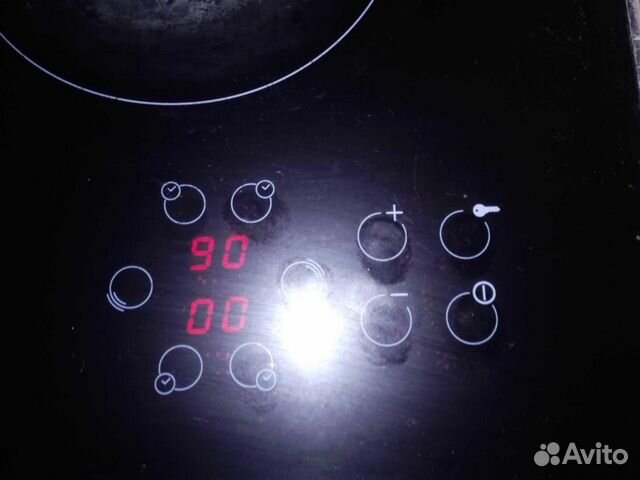 Встраиваемая электрическая варочная панель ariston