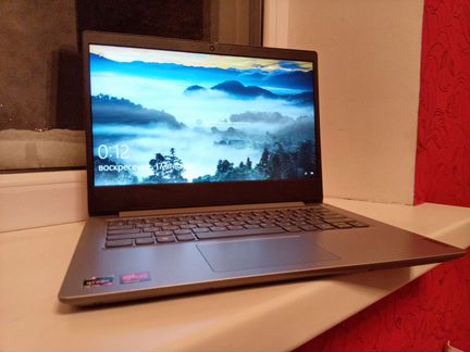 Мощный Ультрабук Lenovo IP3 Gray 14