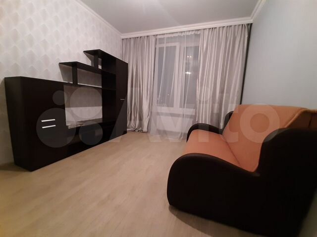 Комната 14 м² в 2-к., 13/15 эт.