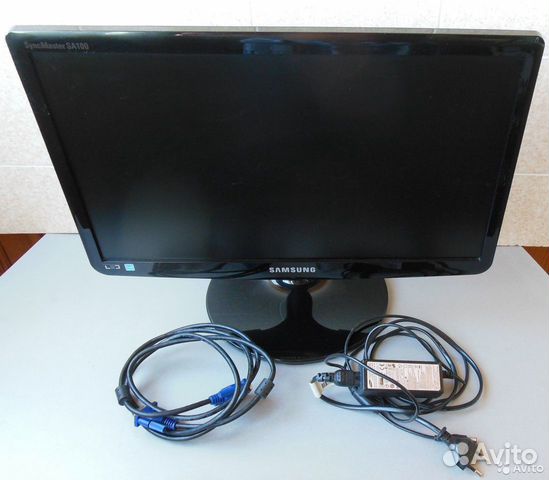 Монитор Samsung