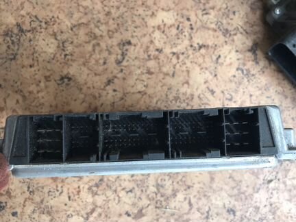 Блок управления бмв DME7520929