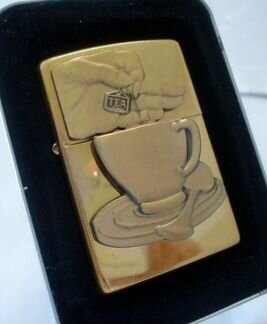 Зажигалка Zippo - Чашка чая с сюрпризом (1996 г.)
