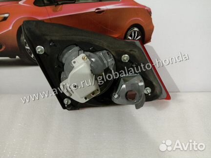 Фонарь в крышку багажника правый Honda Civic 4D 8