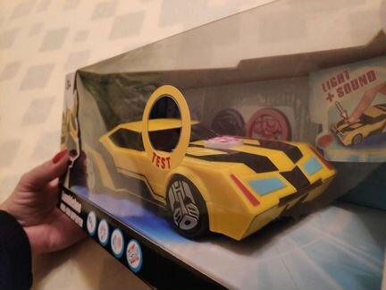 Машинка Бамблби (Transformers Bumblebee)