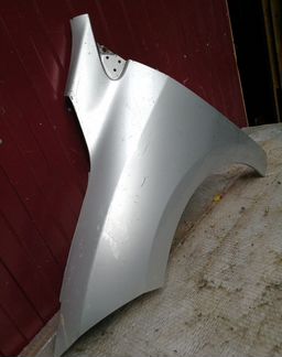 Renault megane 3 крыло переднее левое Меган