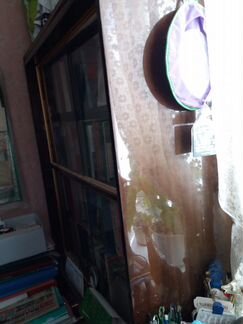 Книжный шкаф натуральное дерево лак