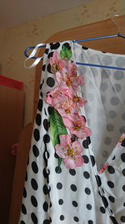 Продам новое красивое, лёгкое платье